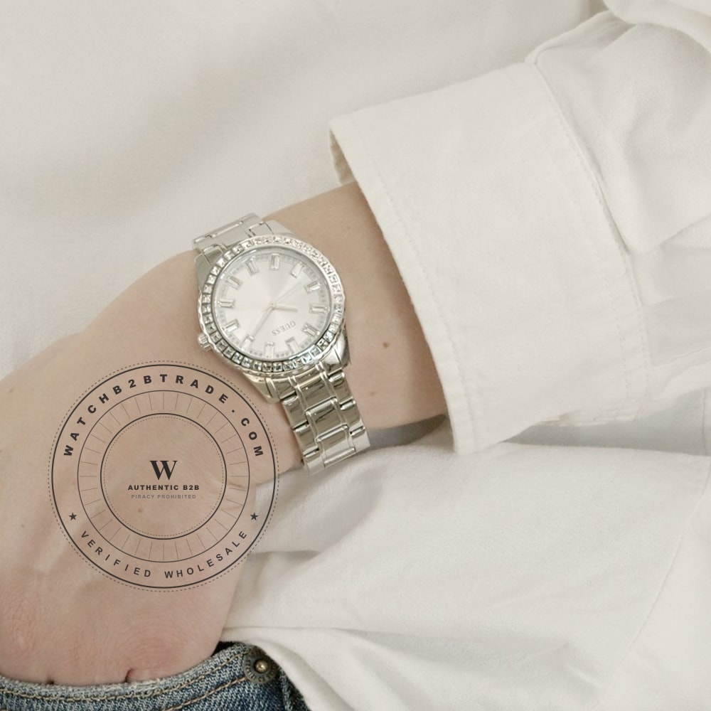 Guess GW0111L1 Sparkler Watch GW0111L1 - Angle 6