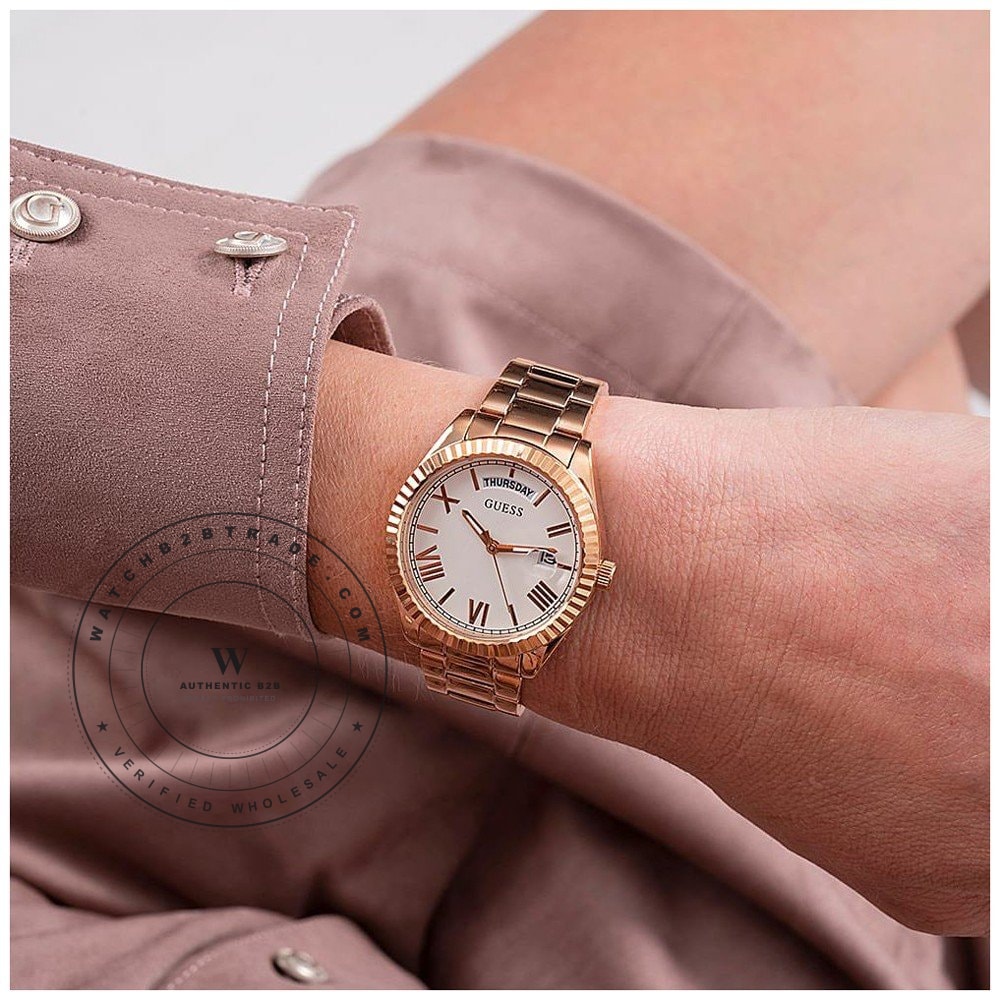 Guess GW0308L3 Luna Watch GW0308L3 - Angle 4