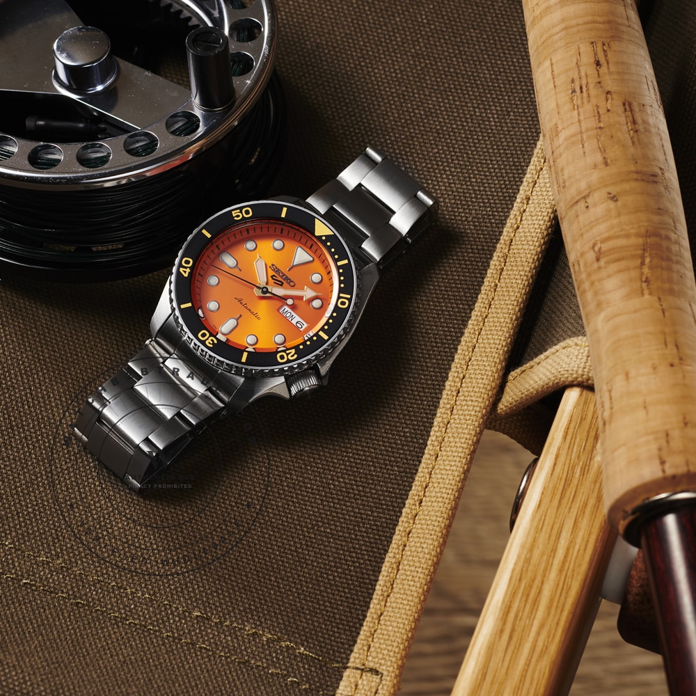 Seiko 5 Sports SRPD59K1 Watch SRPD59K1 - Angle 2