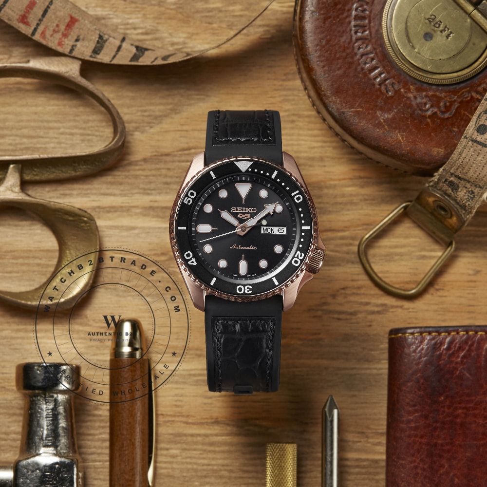 Seiko 5 SRPD76K1 Seiko 5 Sports Watch SRPD76K1 - Angle 2