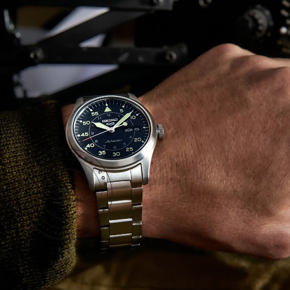 Seiko 5 SRPH27K1 Seiko 5 Sports Watch SRPH27K1 - Angle 4