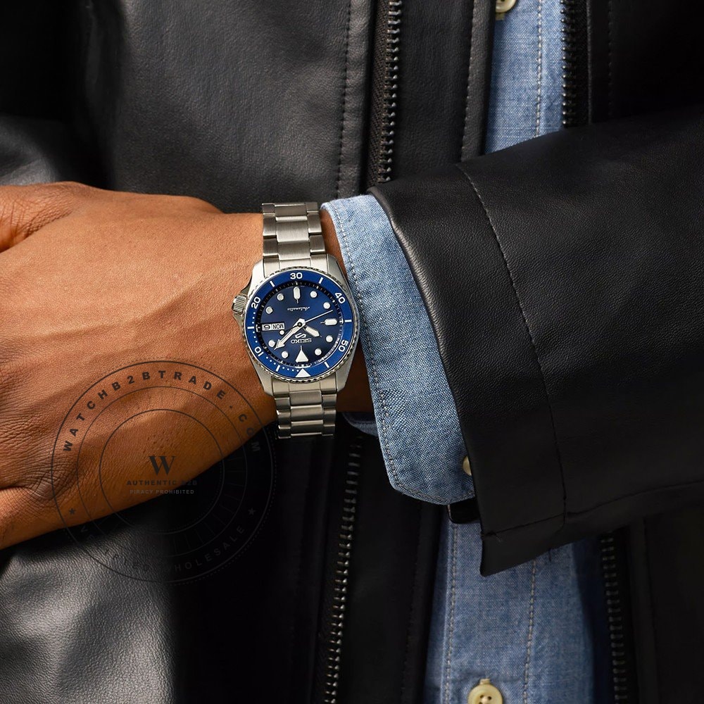 Seiko 5 Sports SRPL77K1 Seiko 5 Sports SKX ‘Street Denim’ Watch SRPL77K1 - Angle 5