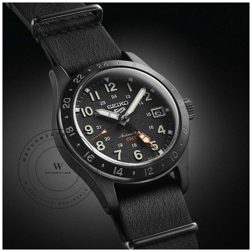 Seiko 5 Sports SSK025K1 Seiko 5 Sports Field Watch SSK025K1 - Angle 2