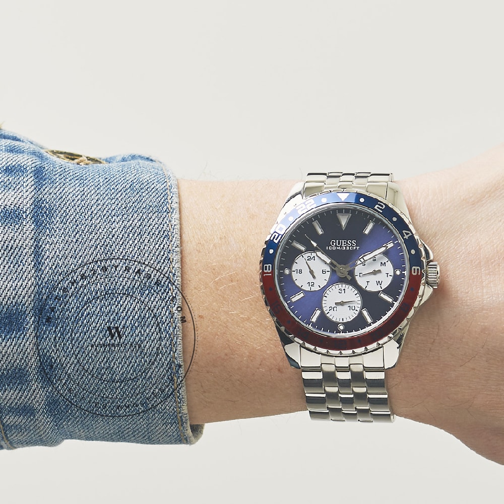 Guess W1107G2 Odyssey Watch W1107G2 - Angle 4